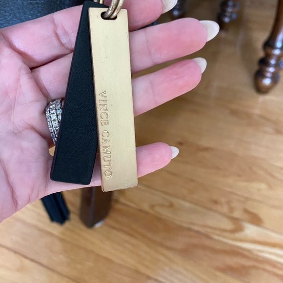 Vince Camuto IZZI Crossbody Bag - Picture 7 of 7